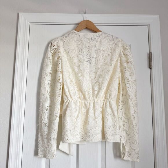 NWT Express Cream Lace Wrap Top with Bow Tie Side Size M - Picture 4 of 9